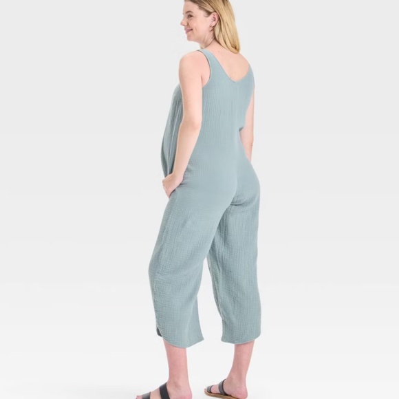Isabel Maternity by Ingrid & Isabel | Gauze Maternity Jumpsuit | XXL - Picture 3 of 8